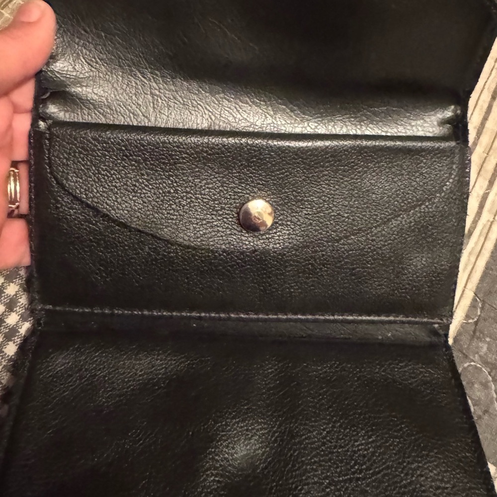 5/$20.00 item Harley-Davidson Black Leather Wallet - Picture 7 of 13